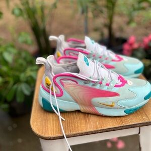 Nike Zoom 2K Teal Tint University Gold, 8.5, GUC